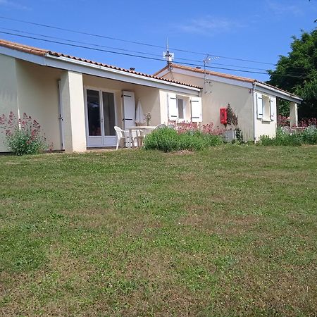 Olydea Le Lambon - Prailles-La-Couarde Hotel Buitenkant foto