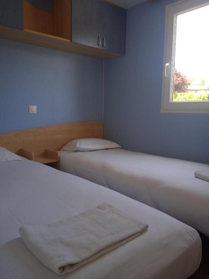 Olydea Le Lambon - Prailles-La-Couarde Hotel Buitenkant foto